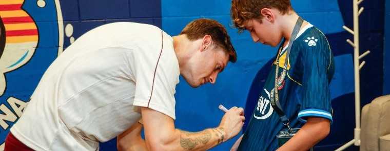  CLOSER TO OUR PLAYERS