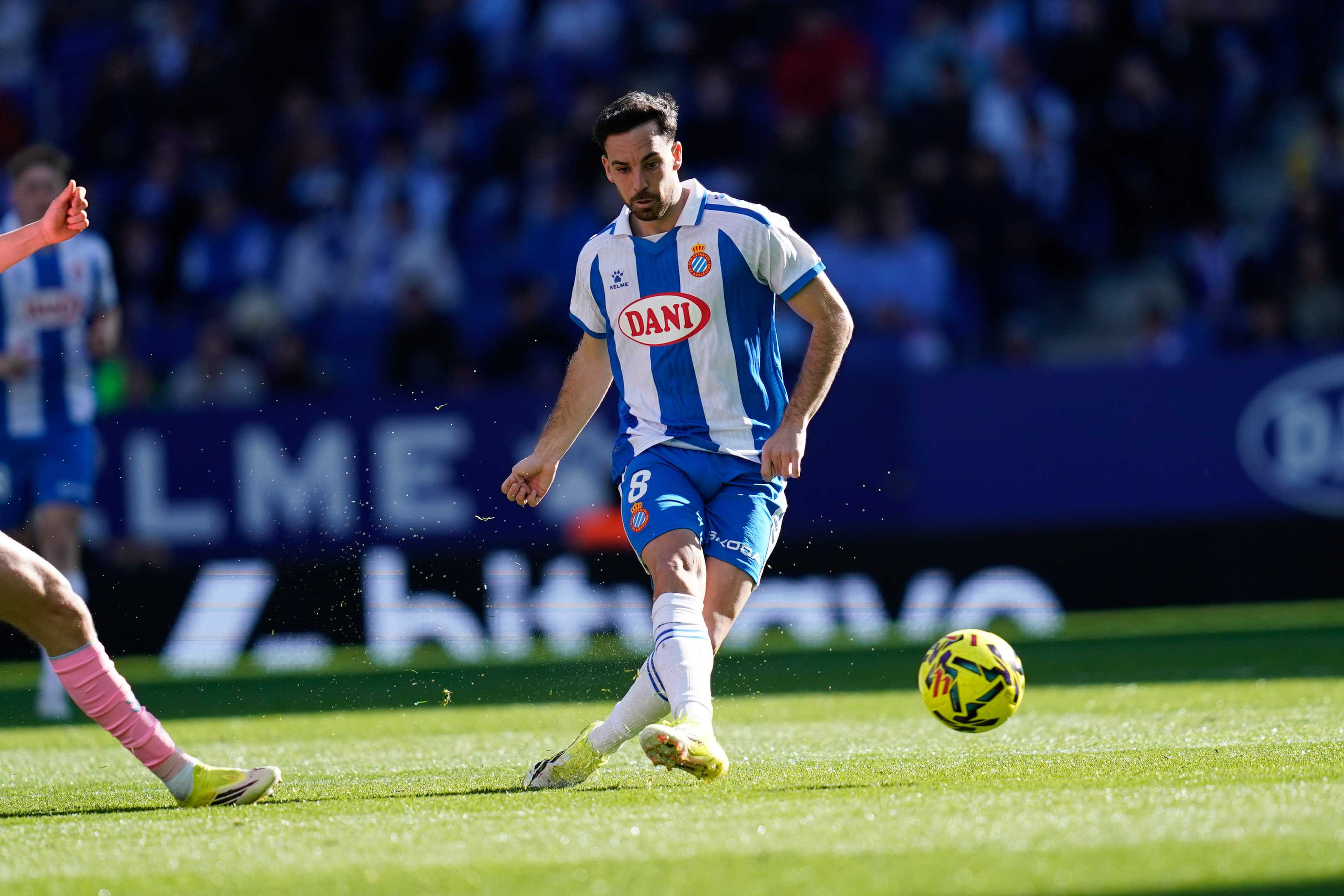 基克、多兰破门，西班牙人战平塞尔塔