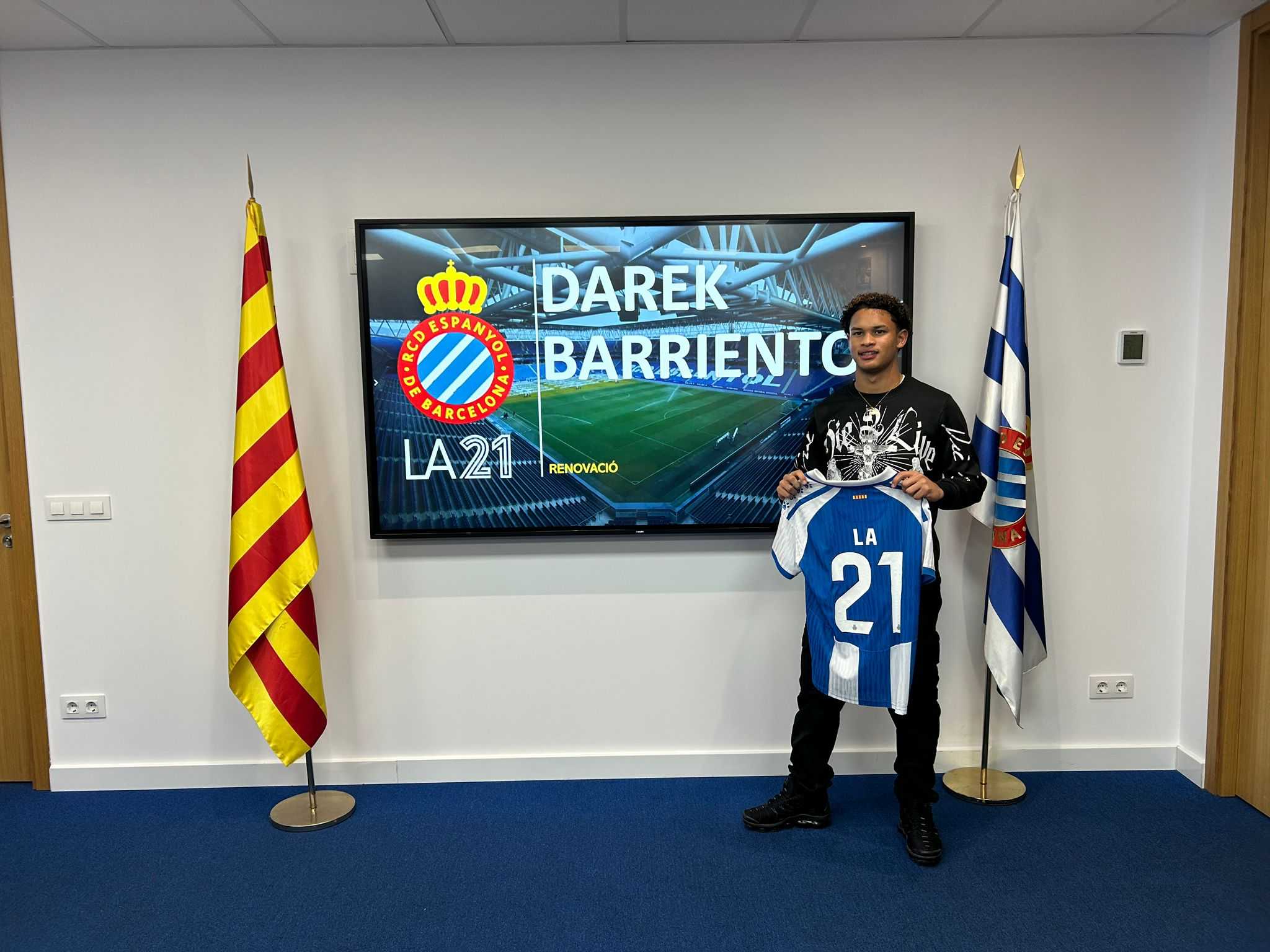 Darek Barriento, renovado