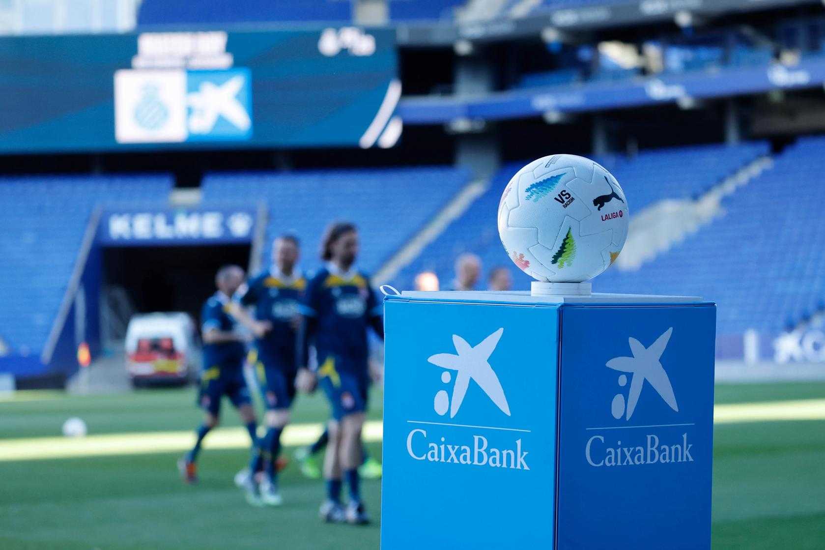 CaixaBank acerca el RCDE Stadium a la afición