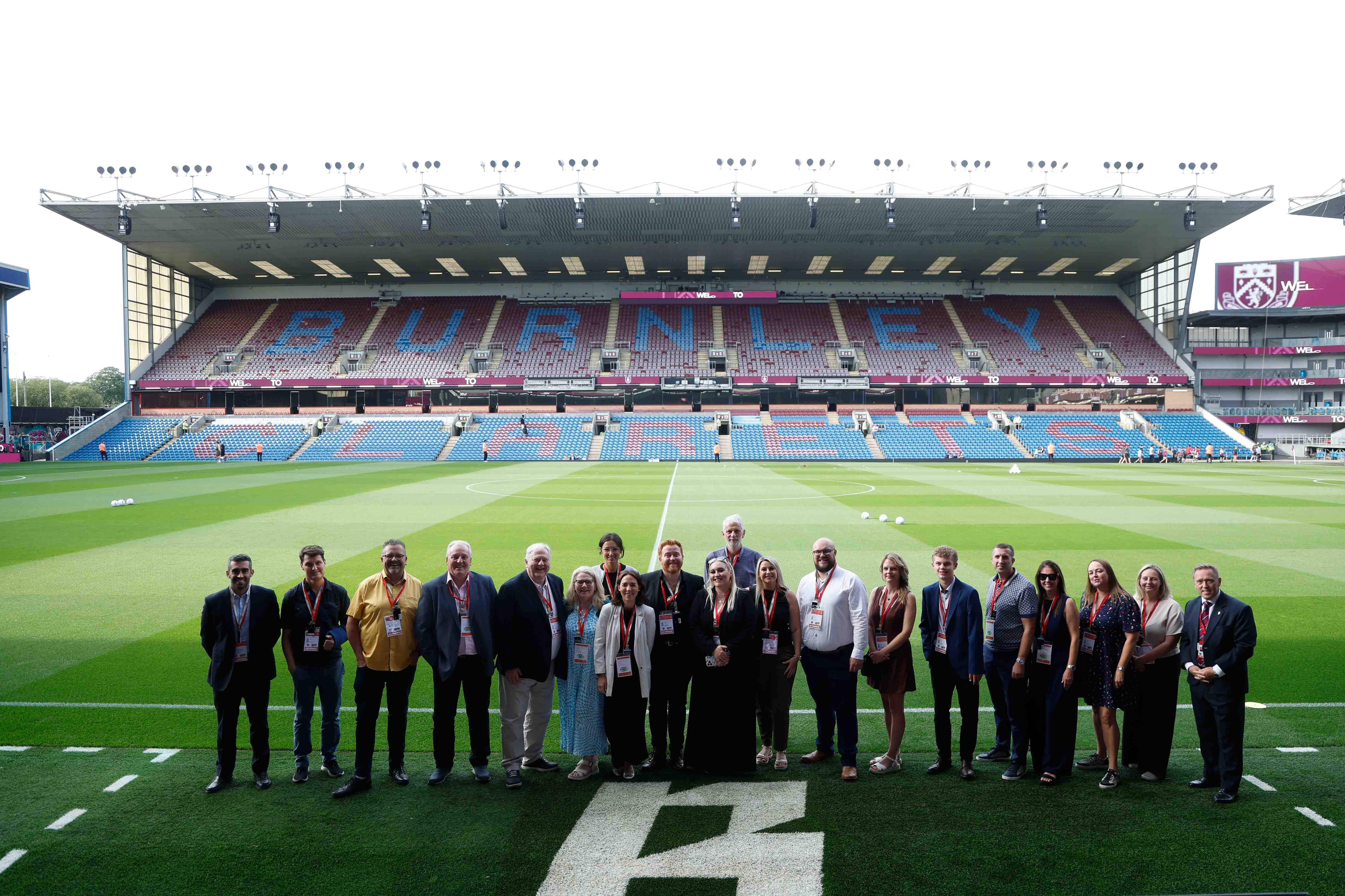 Encuentro institucional en Turf Moor con la Agència Catalana de Turisme