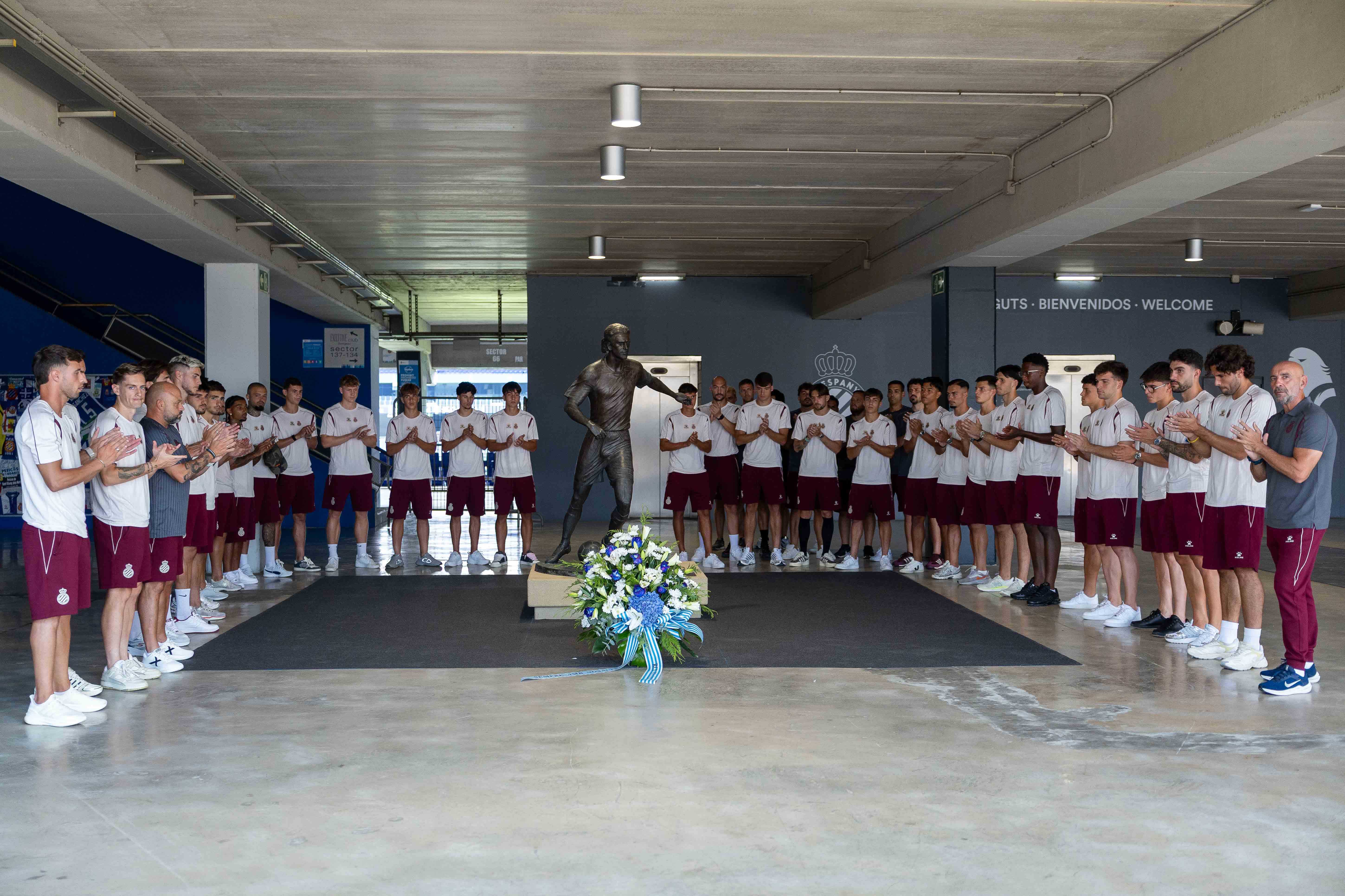 Homenaje del primer equipo a Dani Jarque