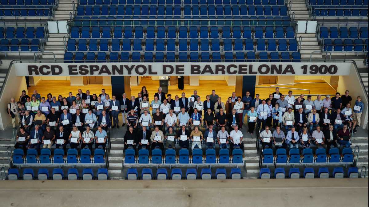50 and 75-year members given tribute at RCDE Stadium